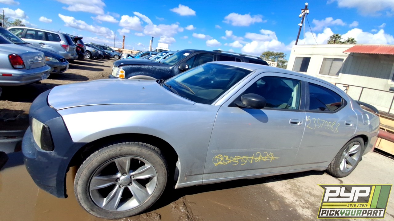 2009 DODGE CHARGER partes disponibles