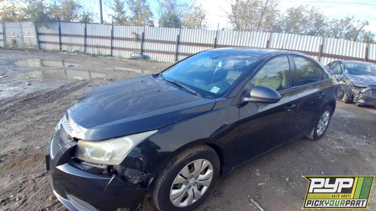 2013 CHEVROLET CRUZE partes disponibles