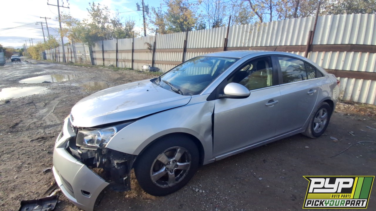 2013 CHEVROLET CRUZE partes disponibles