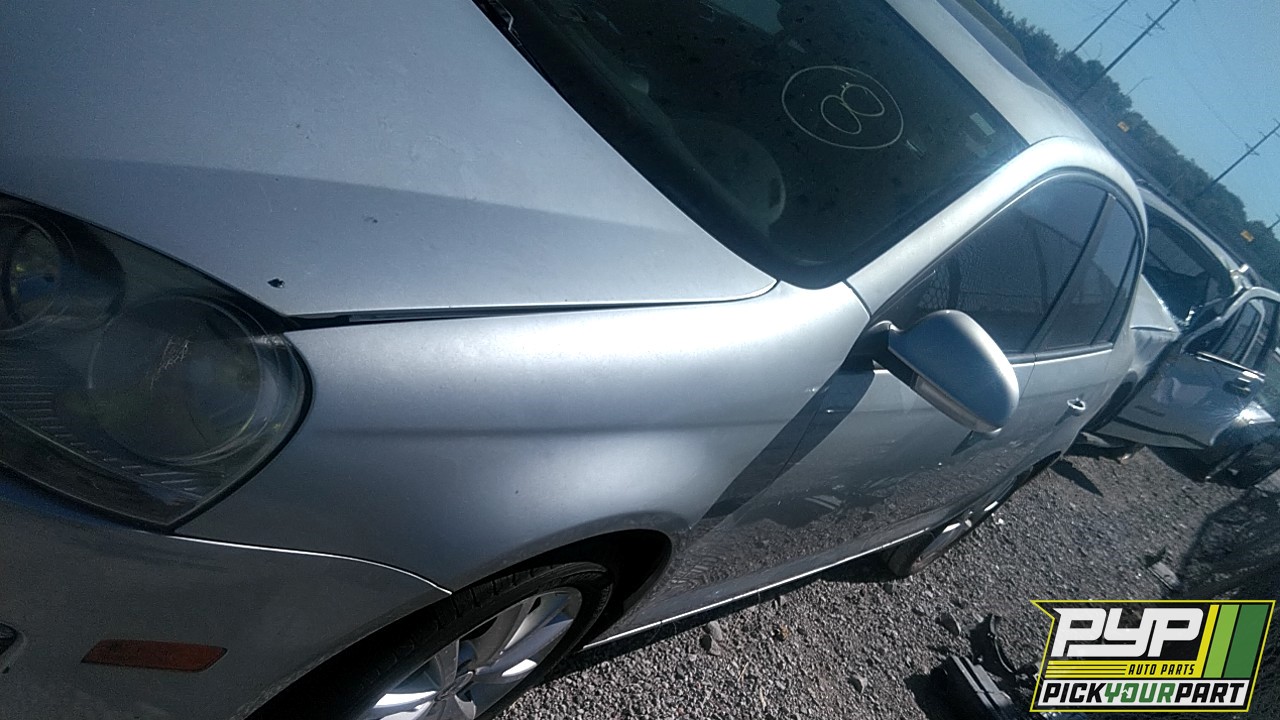 2010 VOLKSWAGEN JETTA partes disponibles