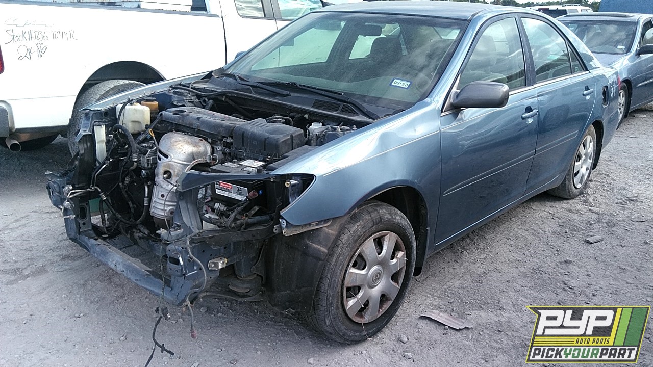 2002 TOYOTA CAMRY partes disponibles