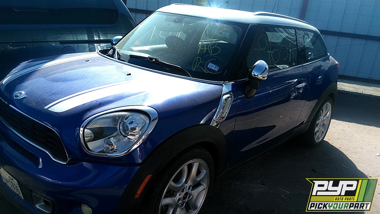 2013 MINI COOPER PACEMAN partes disponibles