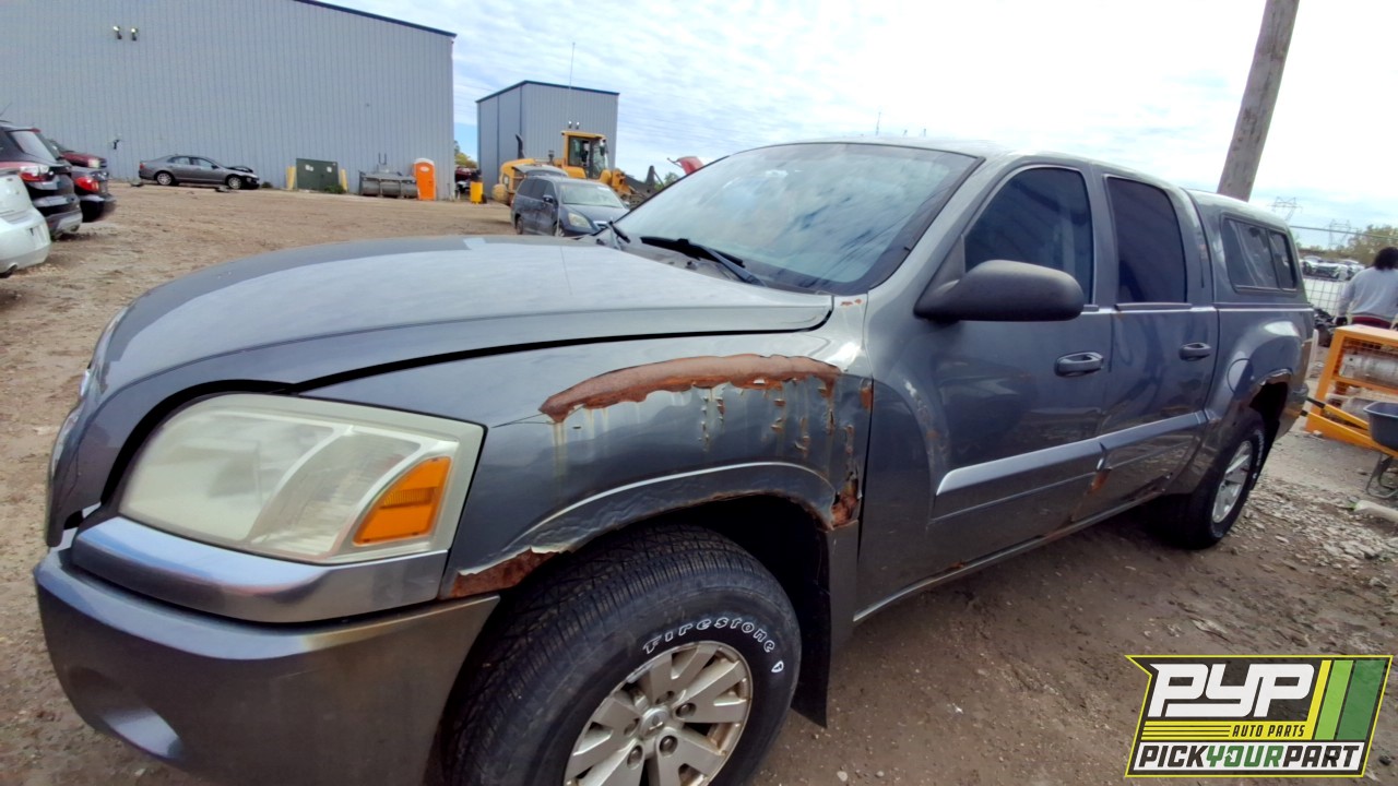 2006 MITSUBISHI RAIDER partes disponibles