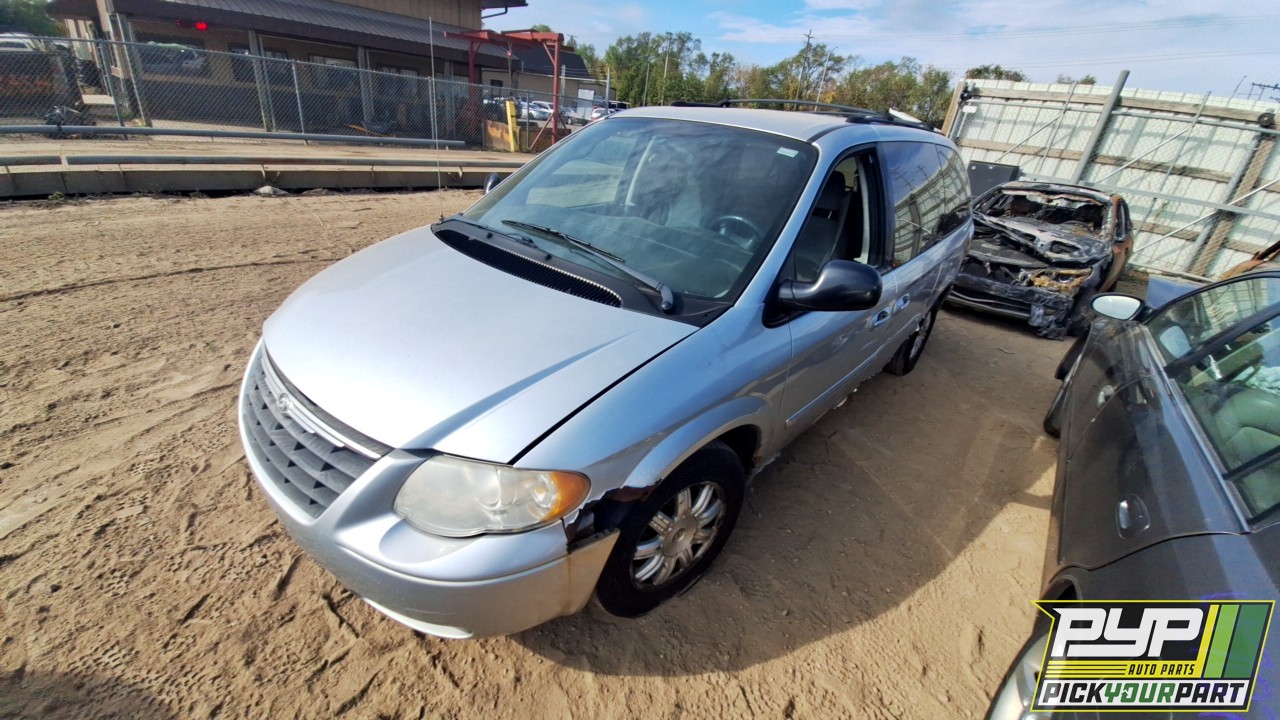 2005 CHRYSLER TOWN & COUNTRY available for parts