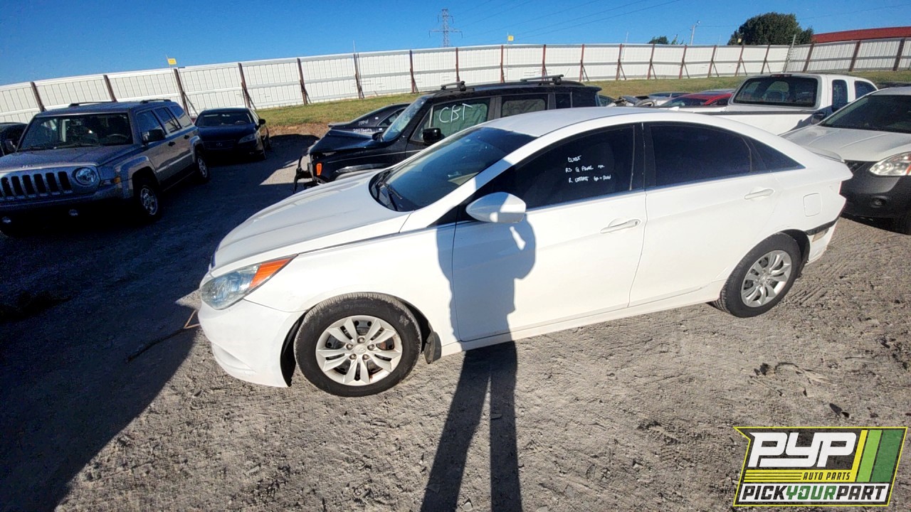 2013 HYUNDAI SONATA available for parts
