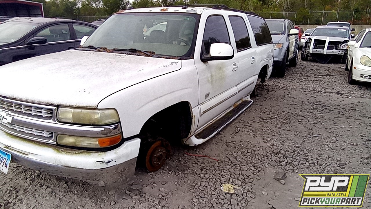2004 CHEVROLET SUBURBAN 1500 partes disponibles