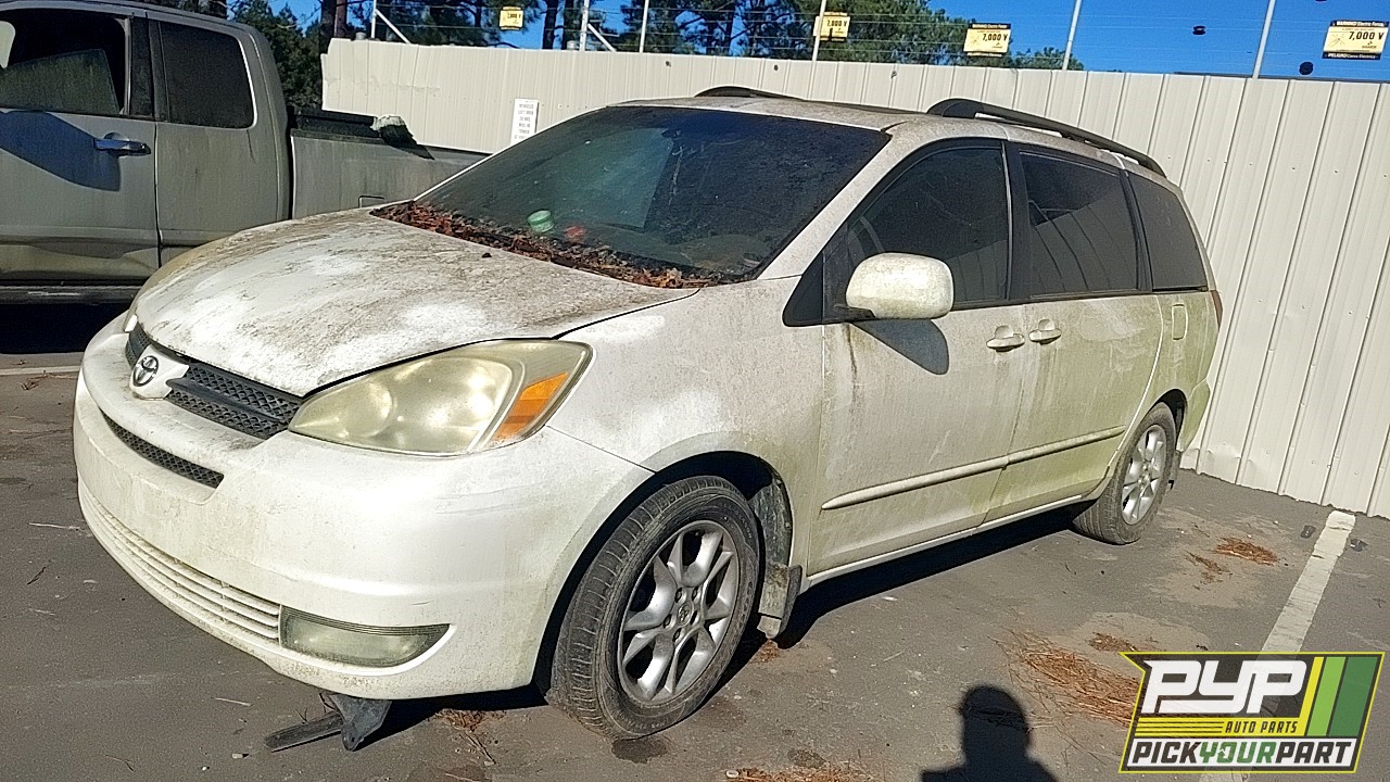 2004 TOYOTA SIENNA partes disponibles