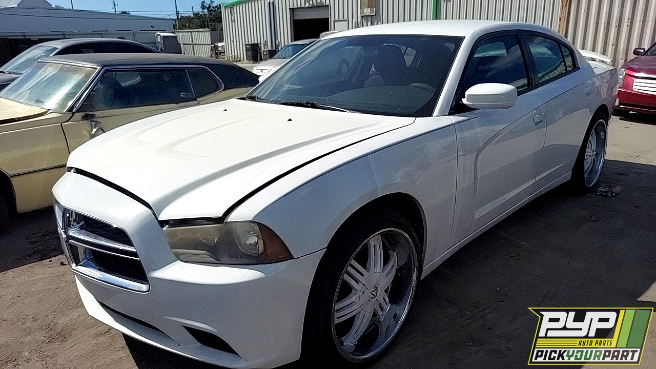 2011 DODGE CHARGER partes disponibles