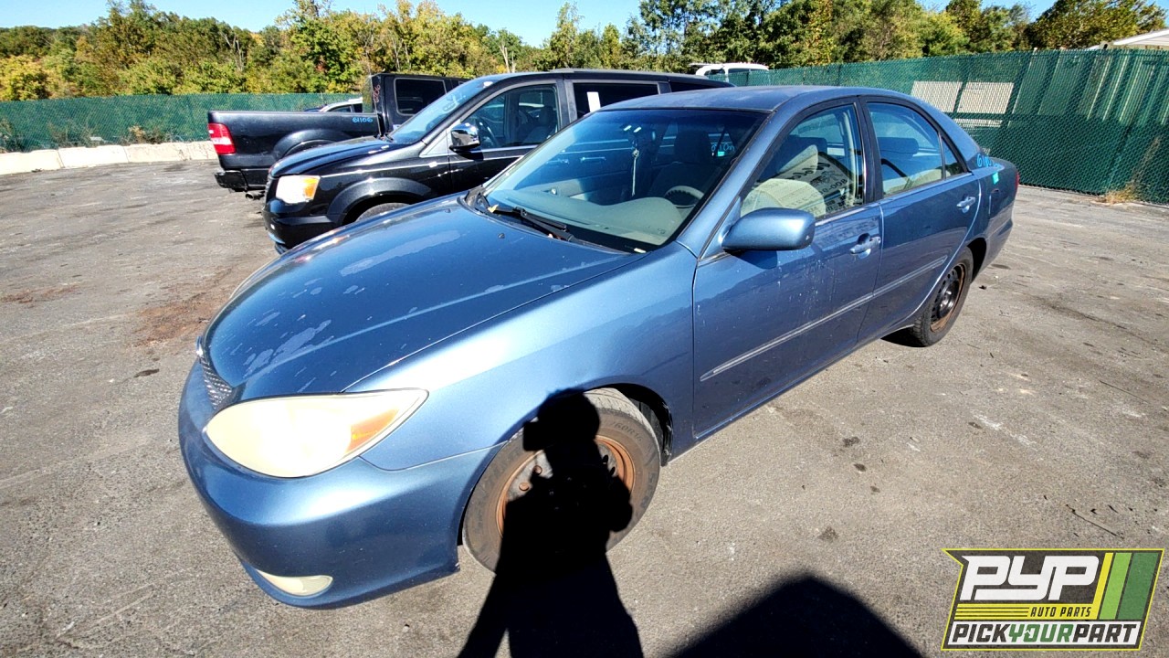 2003 TOYOTA CAMRY partes disponibles