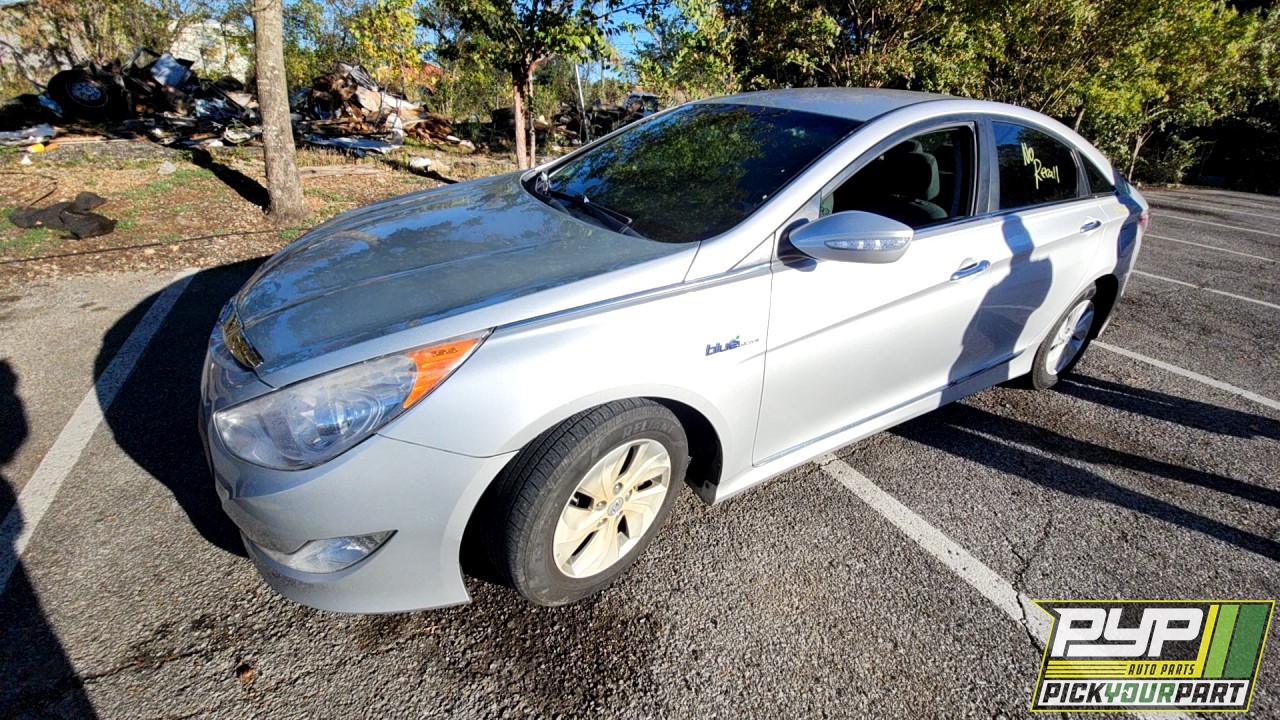 2014 HYUNDAI SONATA available for parts