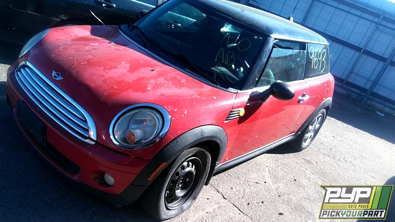 2007 MINI COOPER partes disponibles