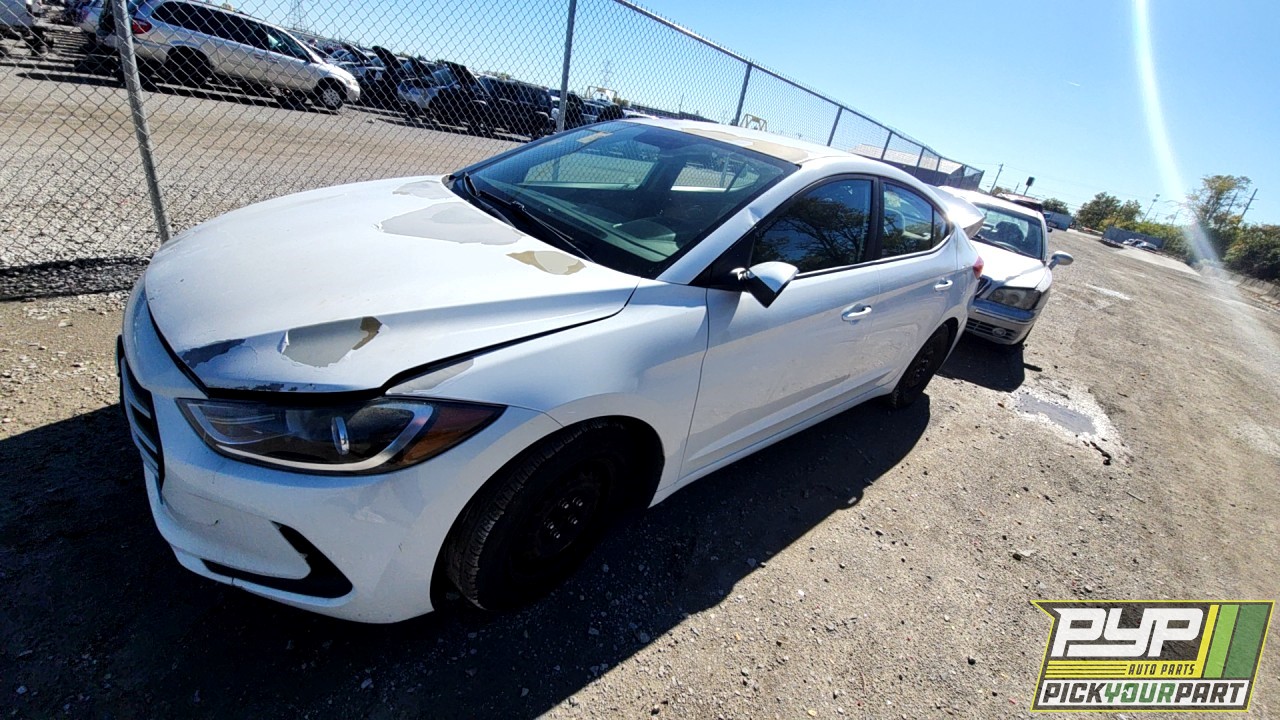 2017 HYUNDAI ELANTRA partes disponibles