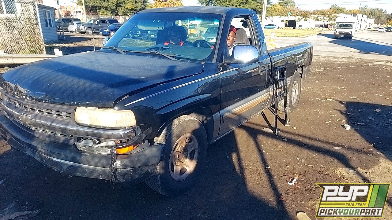 2001 CHEVROLET SILVERADO 1500 available for parts