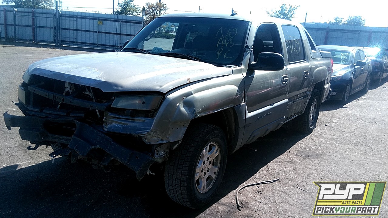 2002 CHEVROLET AVALANCHE 1500 available for parts