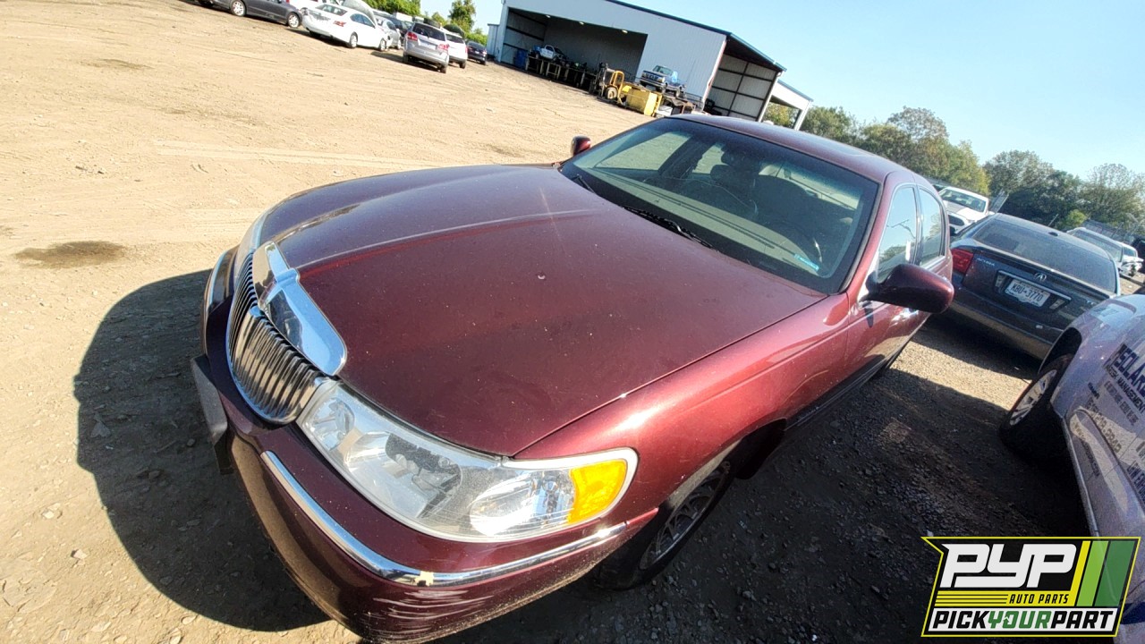 2002 LINCOLN TOWN CAR partes disponibles