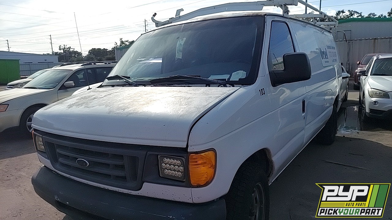 2004 FORD E-150 partes disponibles