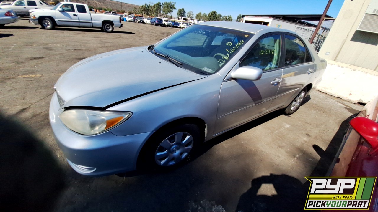 2004 TOYOTA CAMRY partes disponibles