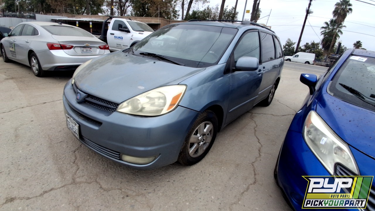 2004 TOYOTA SIENNA partes disponibles