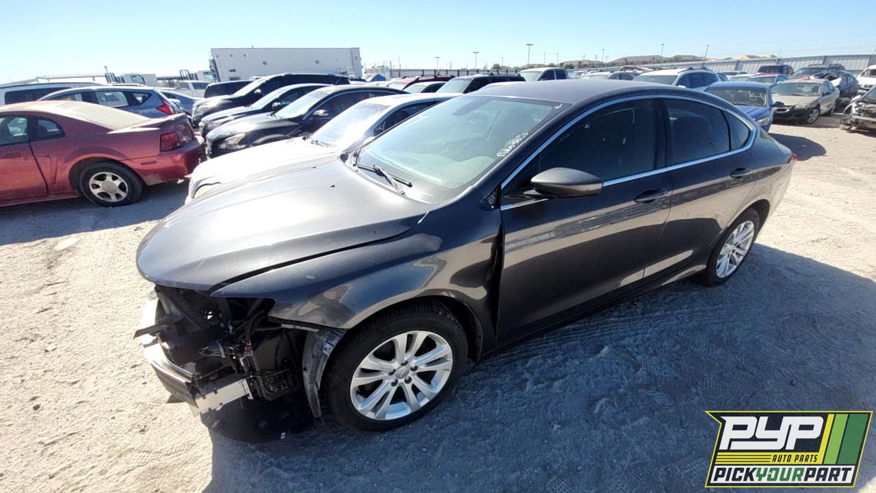 2015 CHRYSLER 200 partes disponibles
