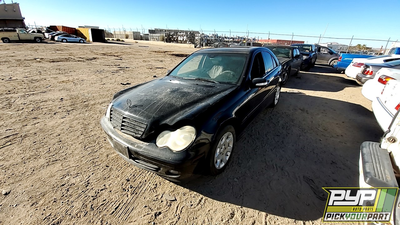 2005 MERCEDES-BENZ C240 partes disponibles