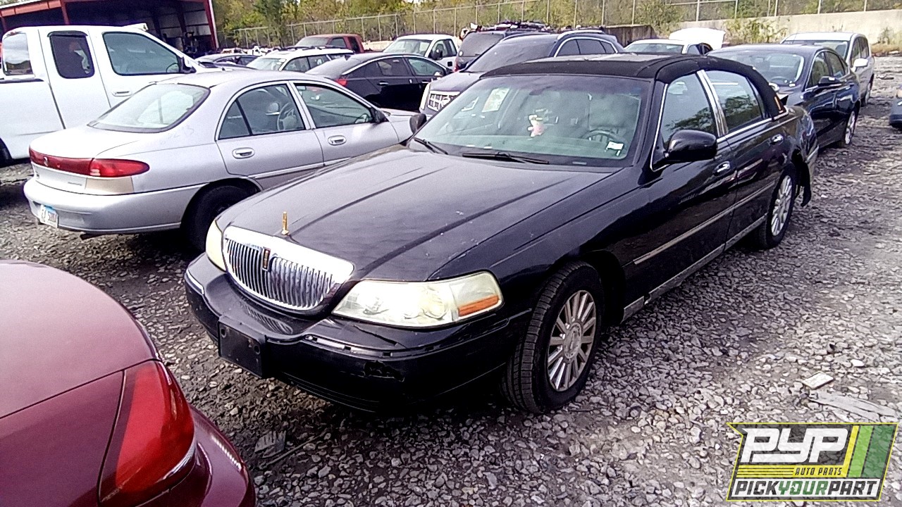 2004 LINCOLN TOWN CAR partes disponibles