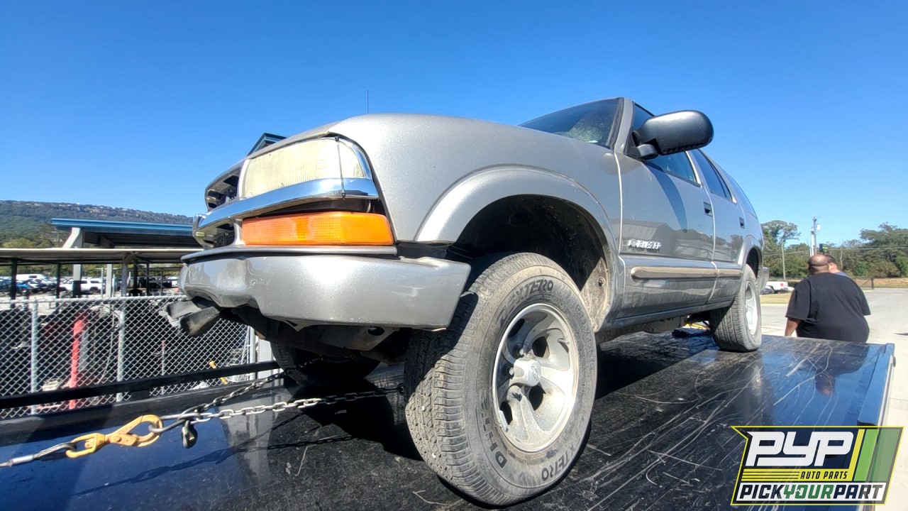 2003 CHEVROLET BLAZER partes disponibles