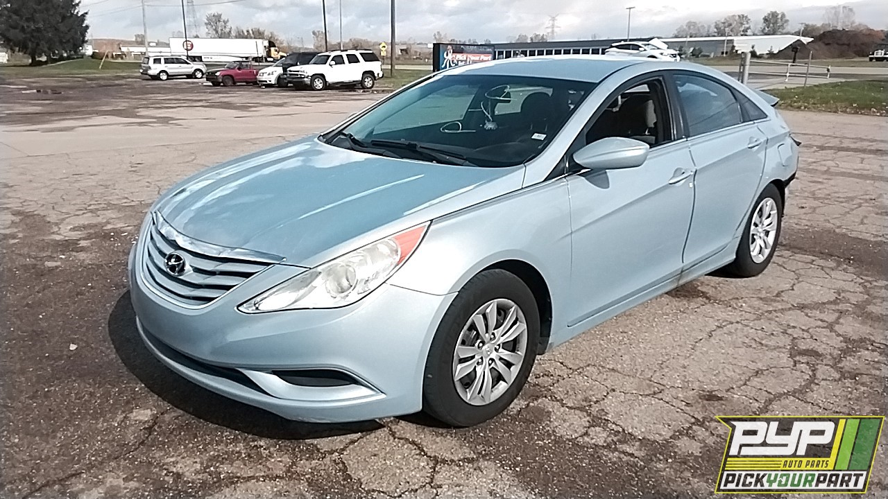 2011 HYUNDAI SONATA available for parts
