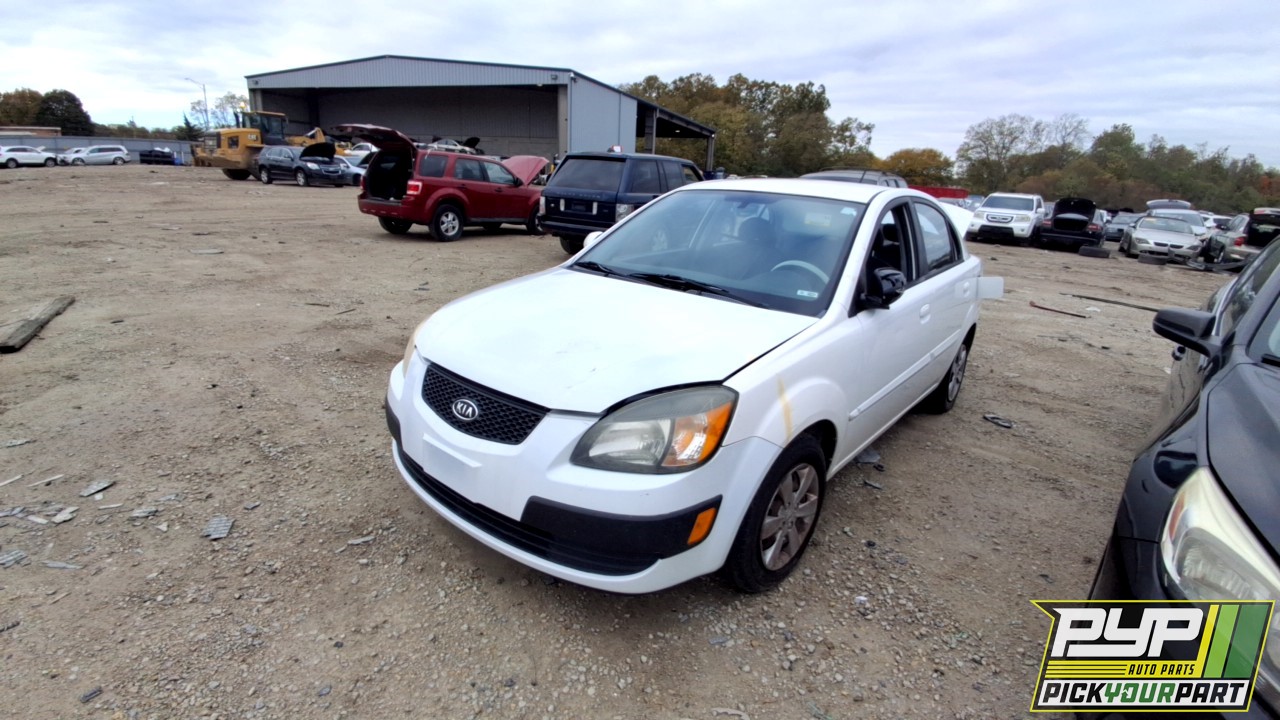 2011 KIA RIO partes disponibles