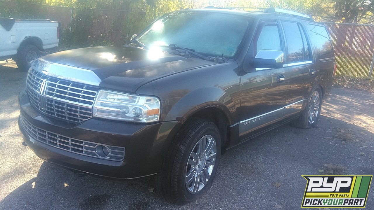 2008 LINCOLN NAVIGATOR available for parts