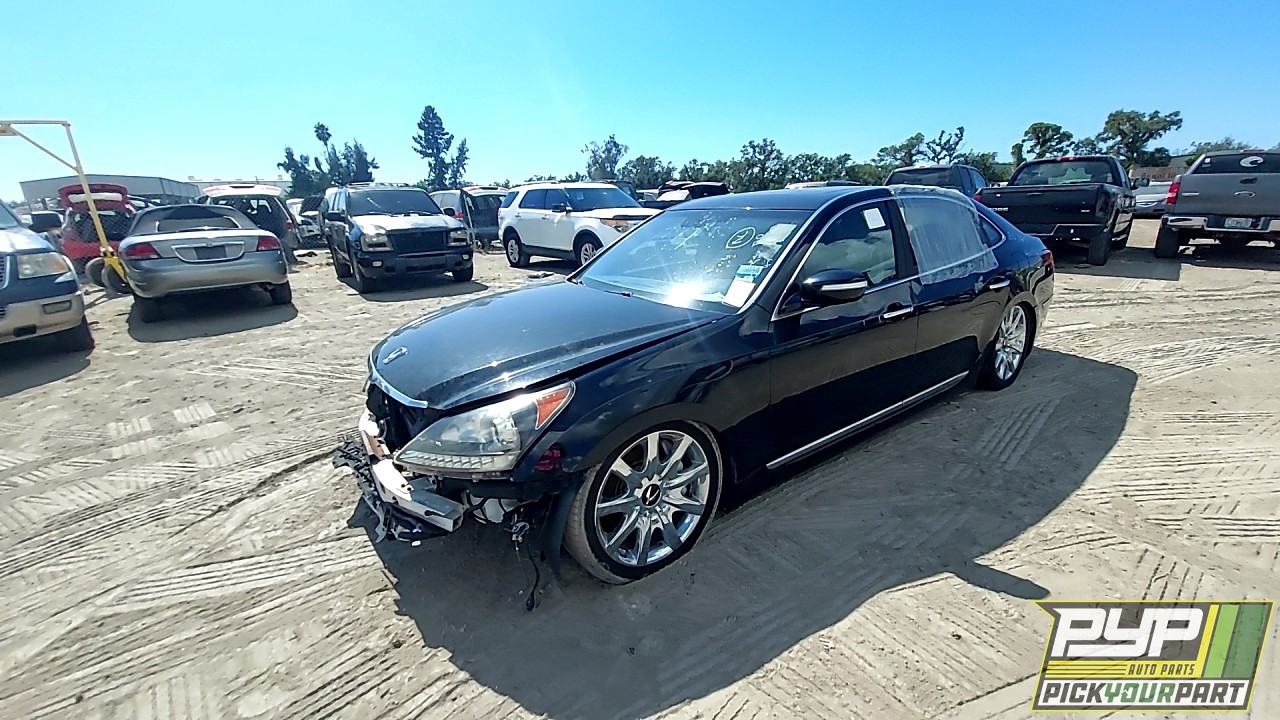 2013 HYUNDAI EQUUS available for parts