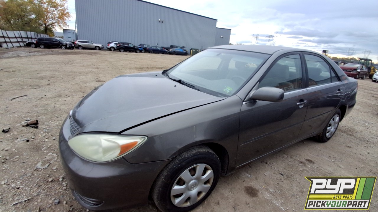 2002 TOYOTA CAMRY partes disponibles