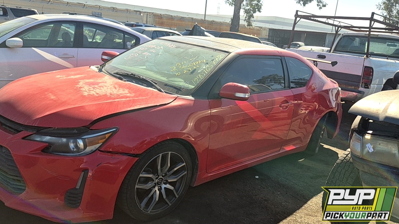 2014 SCION TC partes disponibles
