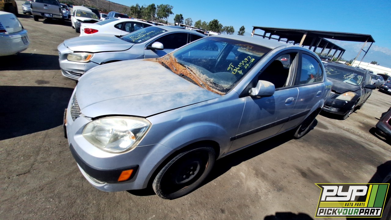 2006 KIA RIO available for parts