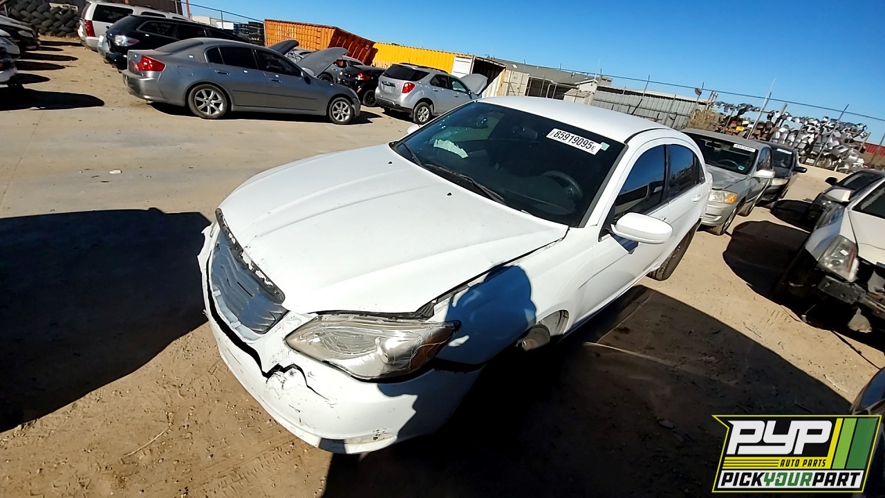 2014 CHRYSLER 200 partes disponibles