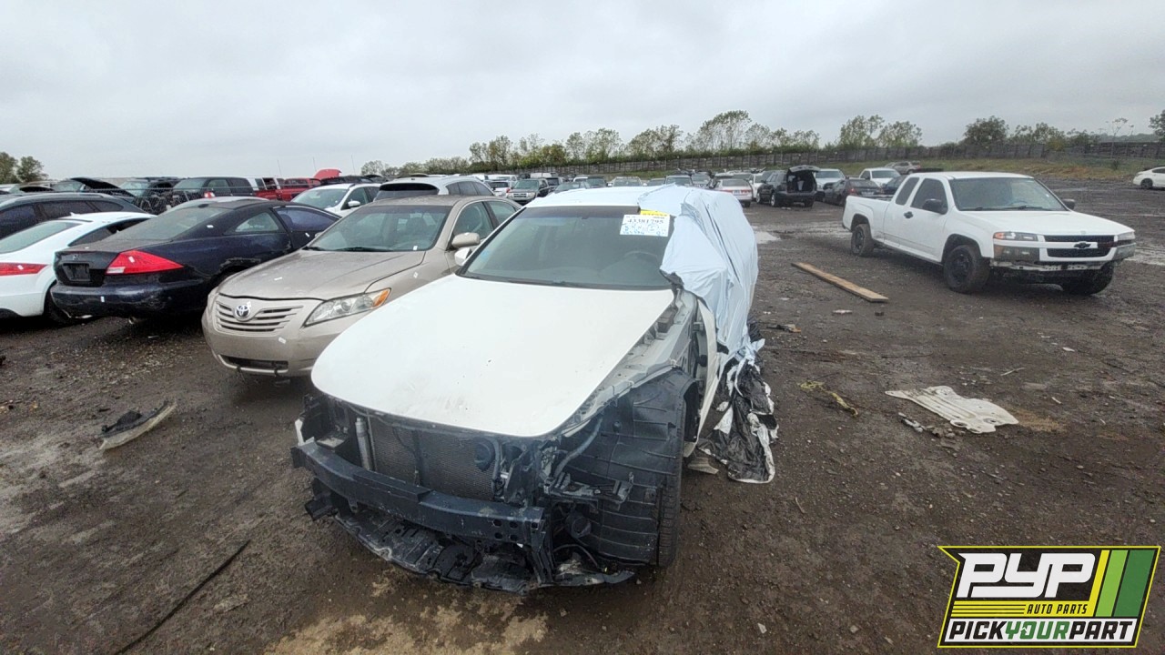2011 INFINITI G37 partes disponibles