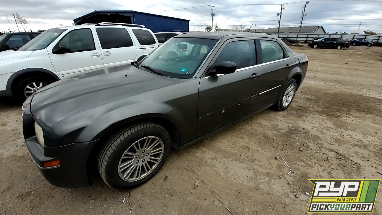 2008 CHRYSLER 300 available for parts