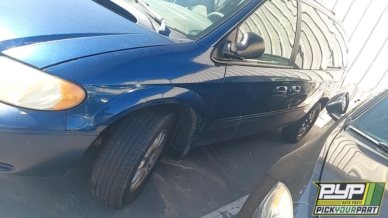 2002 CHRYSLER TOWN & COUNTRY partes disponibles
