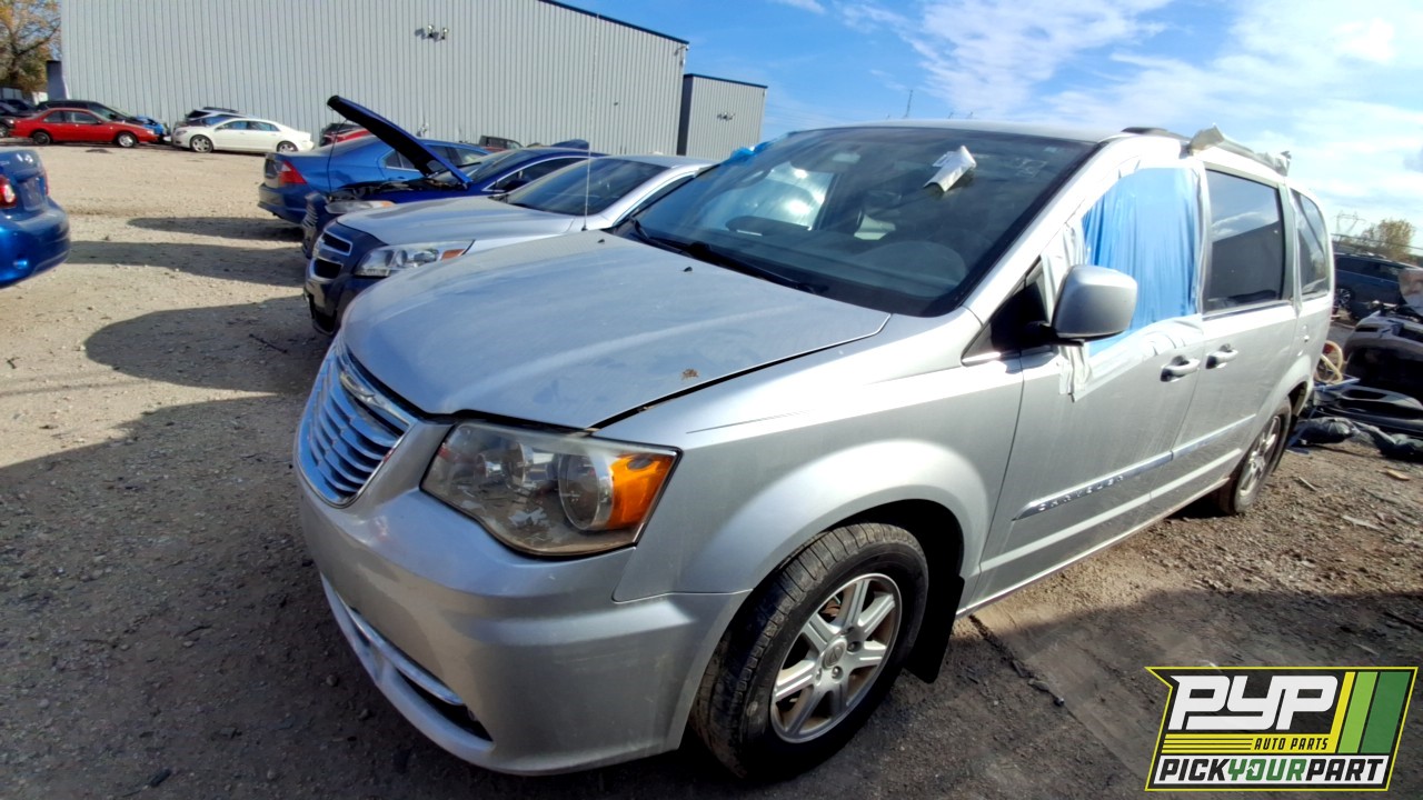 2012 CHRYSLER TOWN & COUNTRY partes disponibles