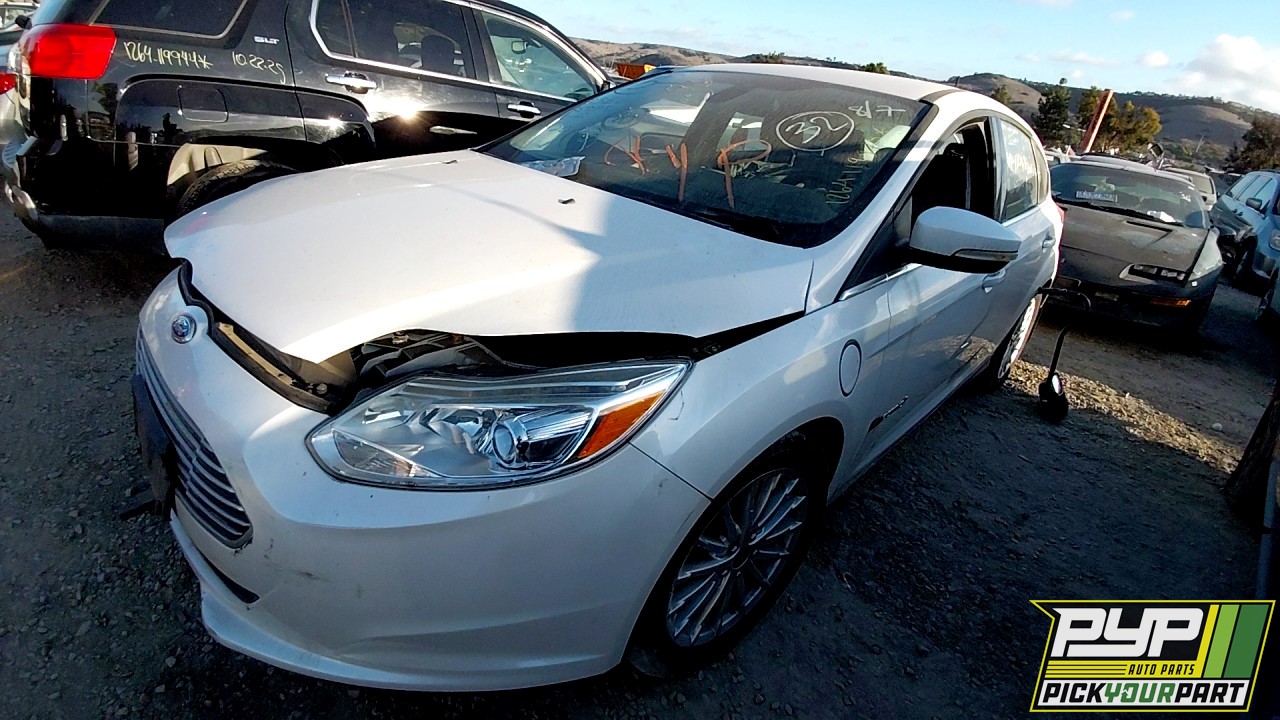 2012 FORD FOCUS available for parts