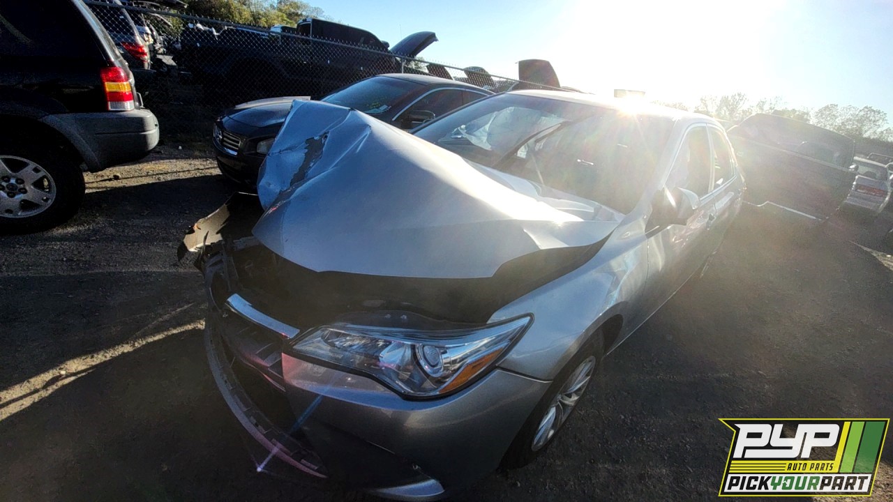 2015 TOYOTA CAMRY partes disponibles