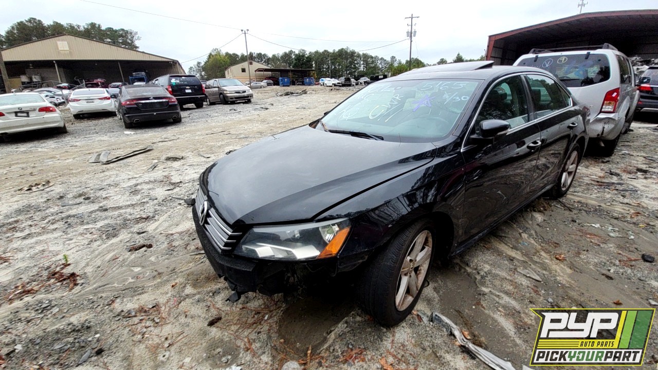 2013 VOLKSWAGEN PASSAT partes disponibles