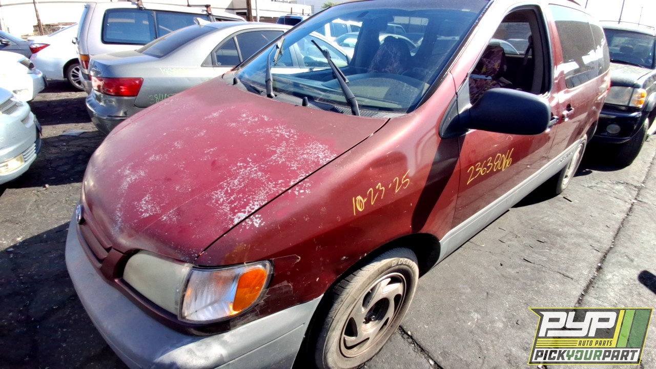 2002 TOYOTA SIENNA available for parts