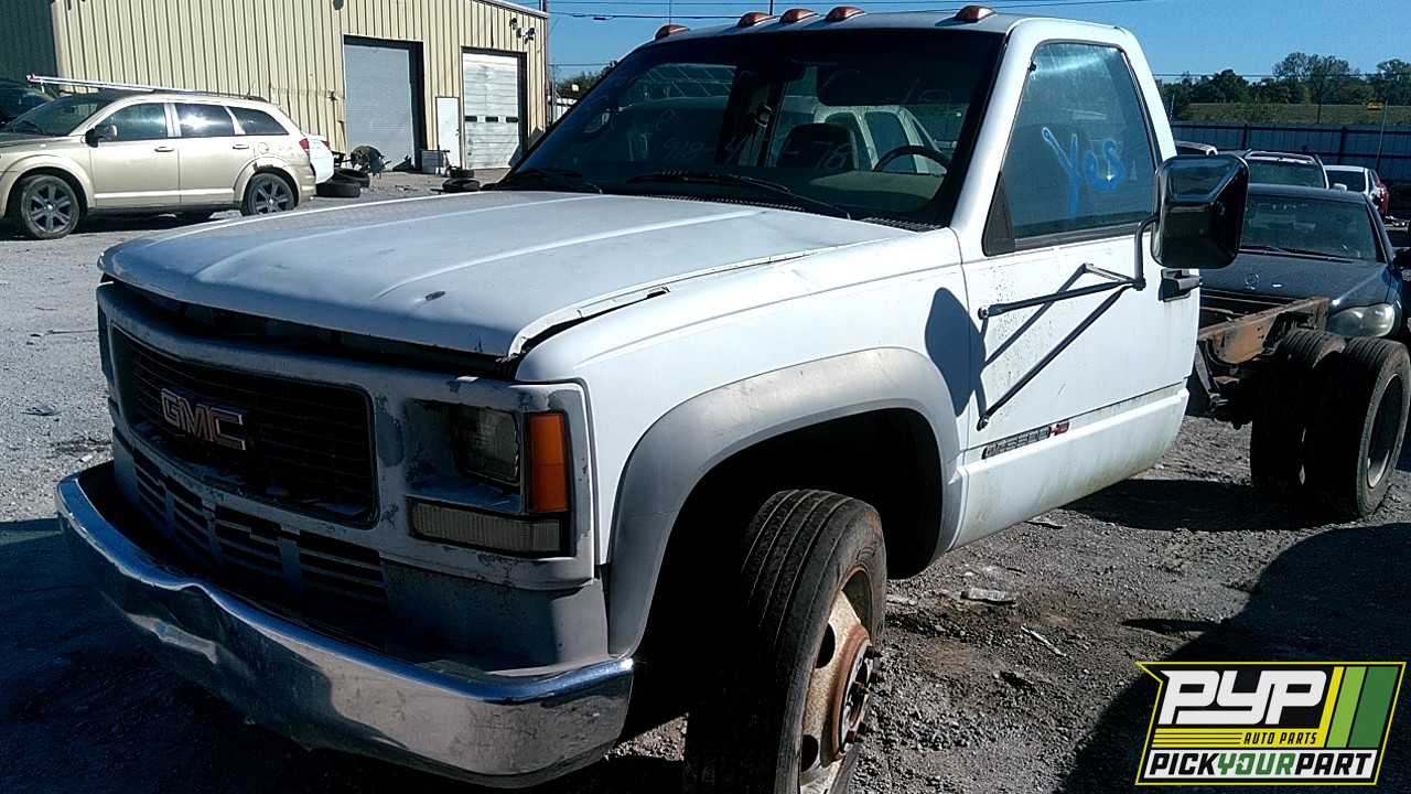 2001 GMC C3500HD available for parts