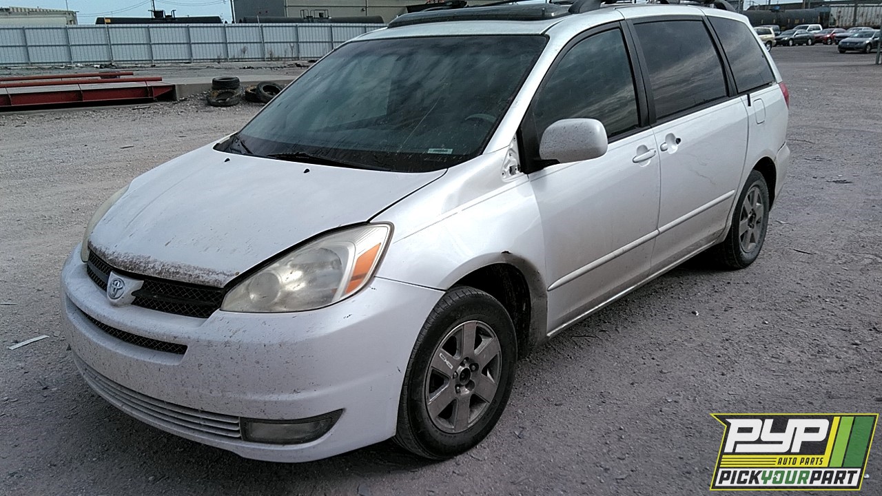 2004 TOYOTA SIENNA available for parts