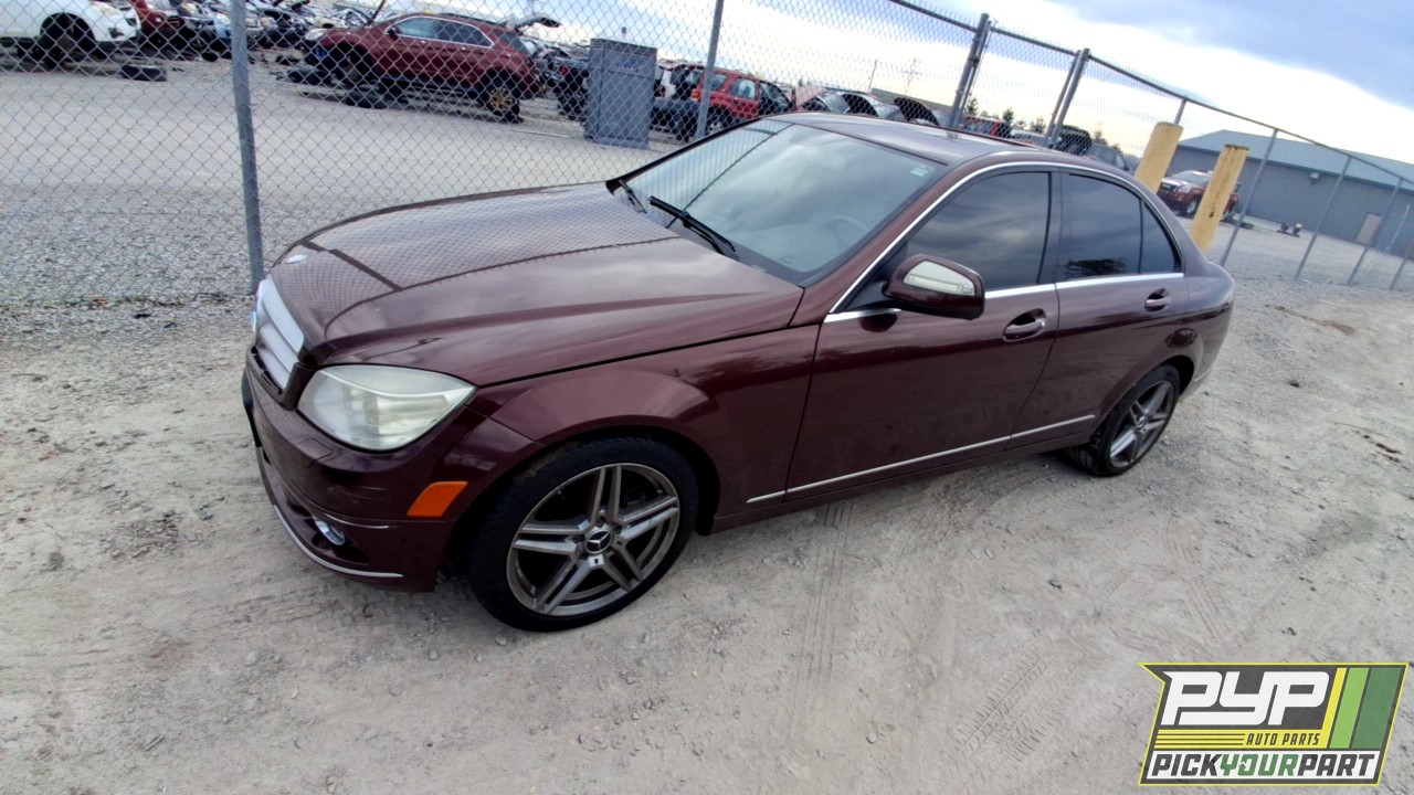 2008 MERCEDES-BENZ C300 partes disponibles