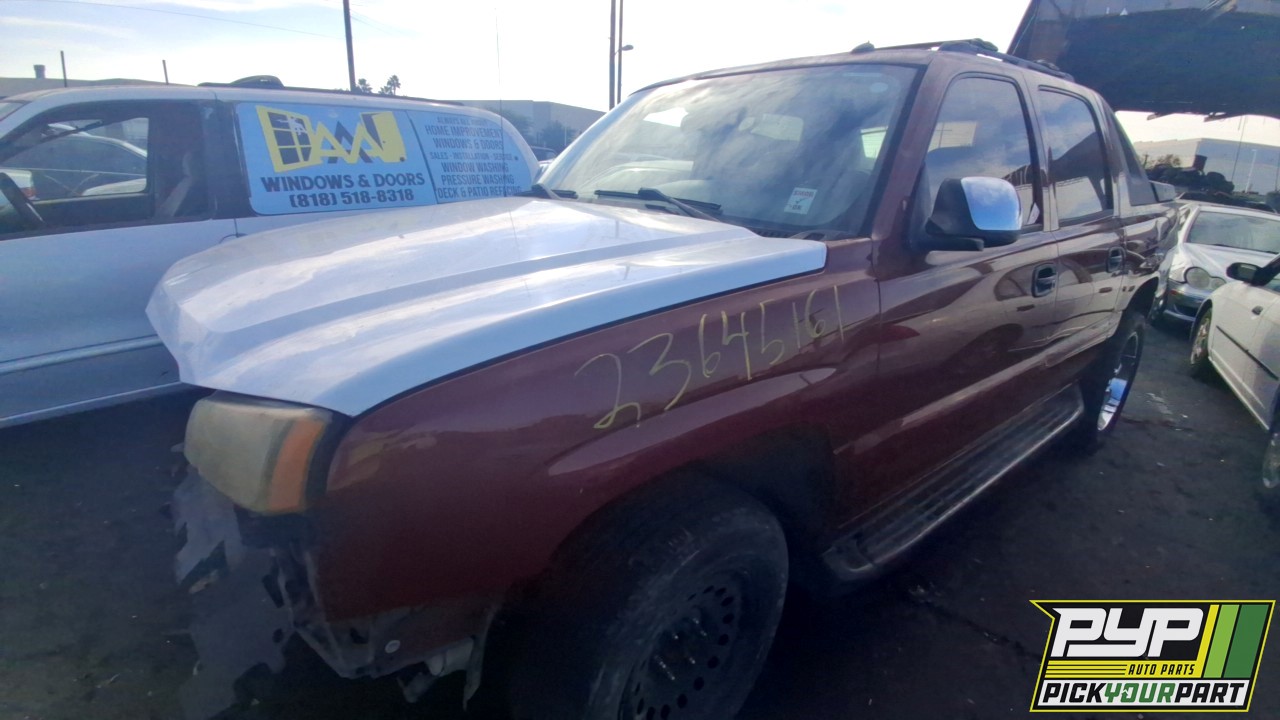 2005 CHEVROLET AVALANCHE 1500 available for parts