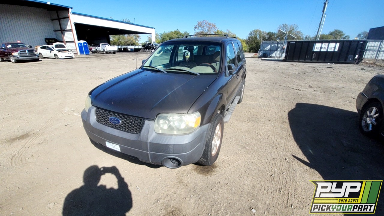 2006 FORD ESCAPE available for parts