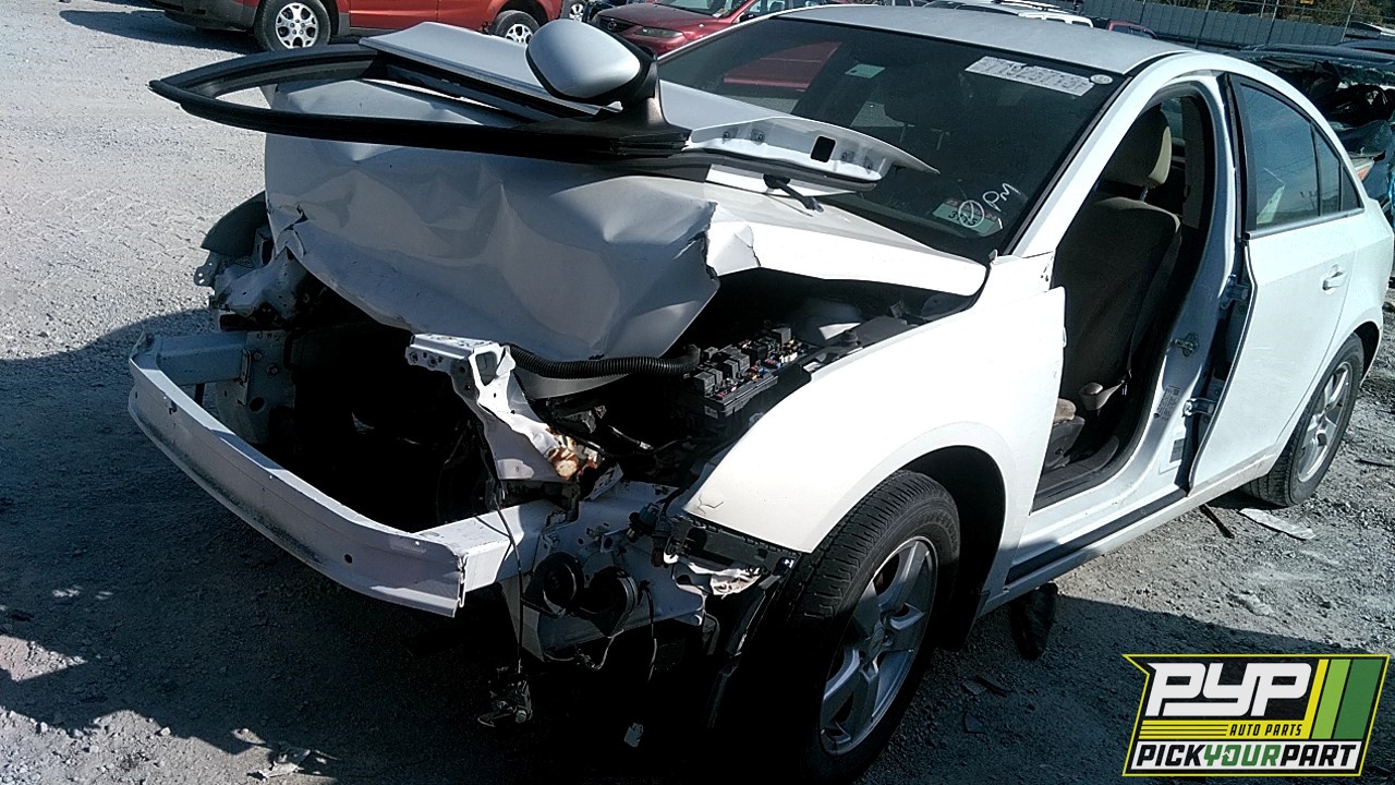 2011 CHEVROLET CRUZE partes disponibles