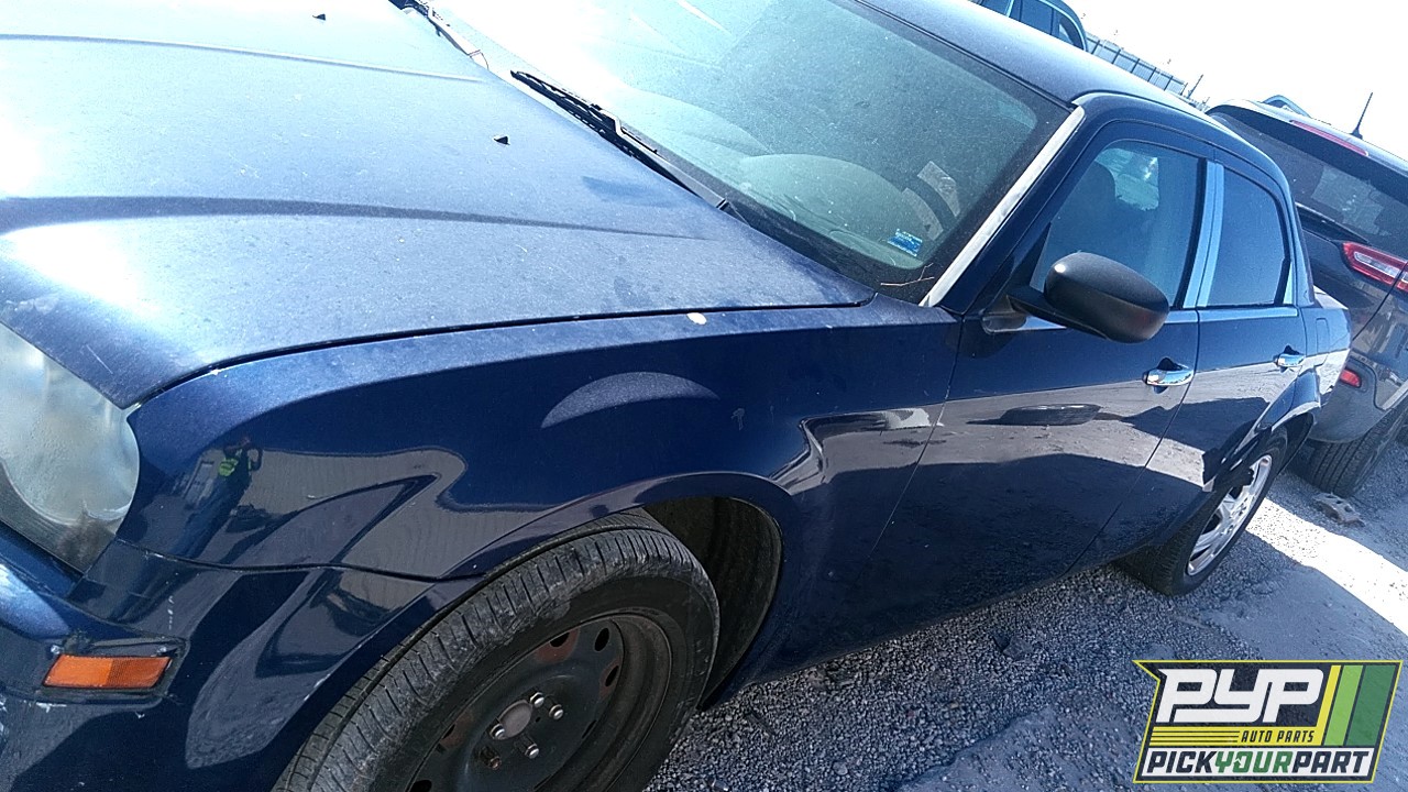2005 CHRYSLER 300 partes disponibles