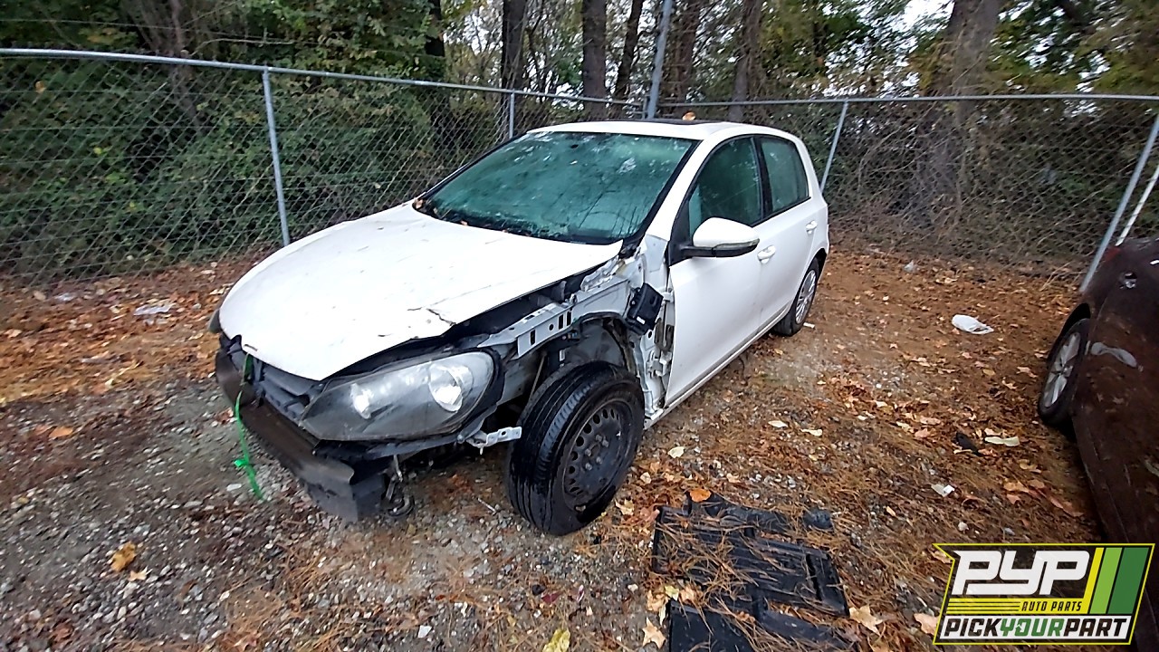 2013 VOLKSWAGEN GOLF partes disponibles